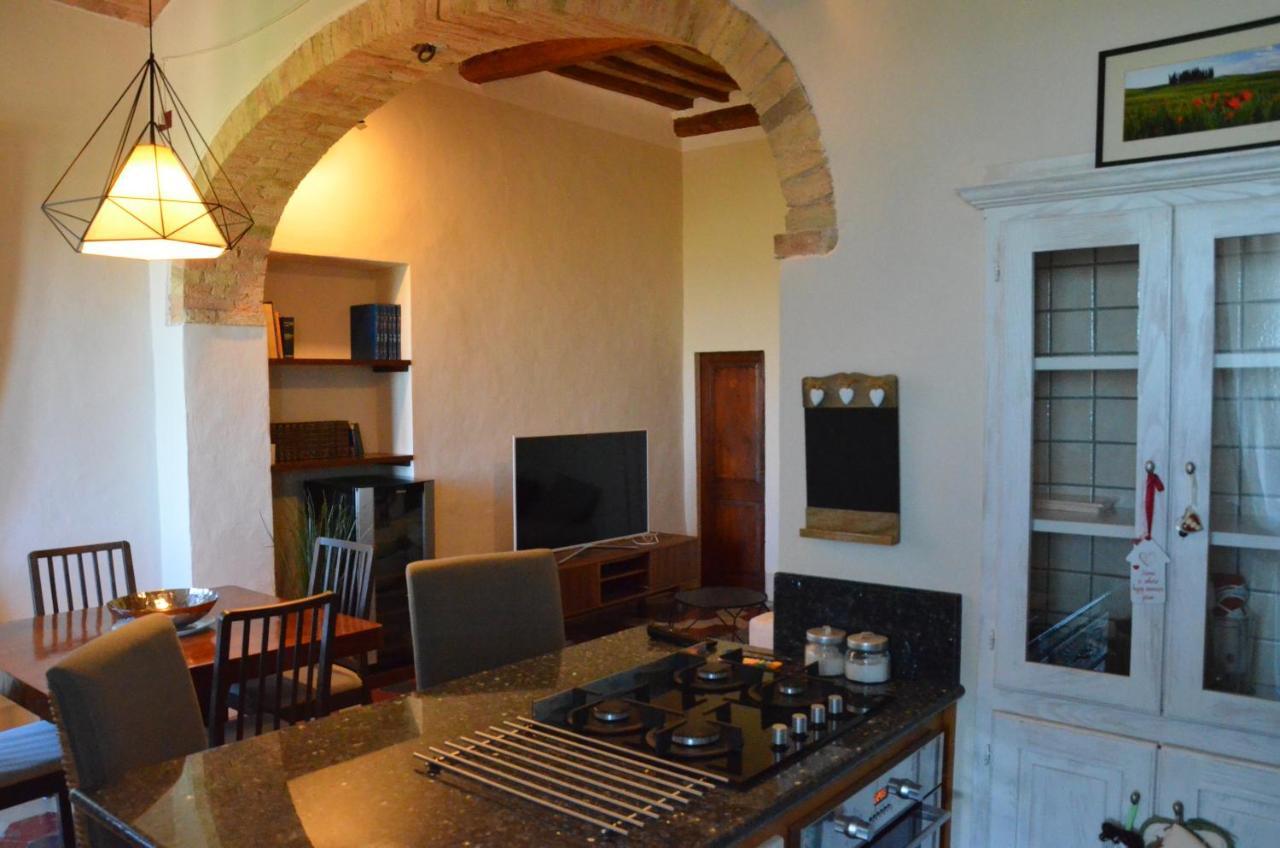 La Terrazza Sull'Alba Apartment Montalcino Luaran gambar